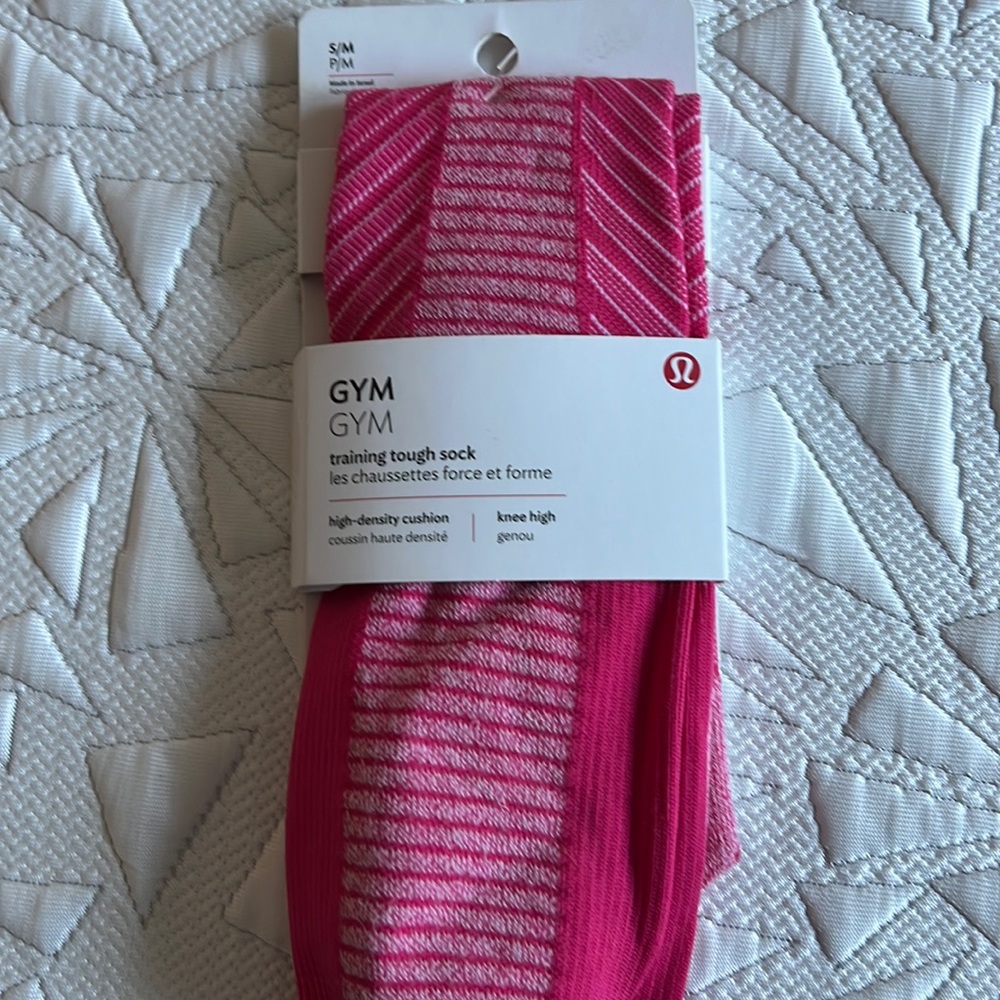 NWT LULULEMON Training sock